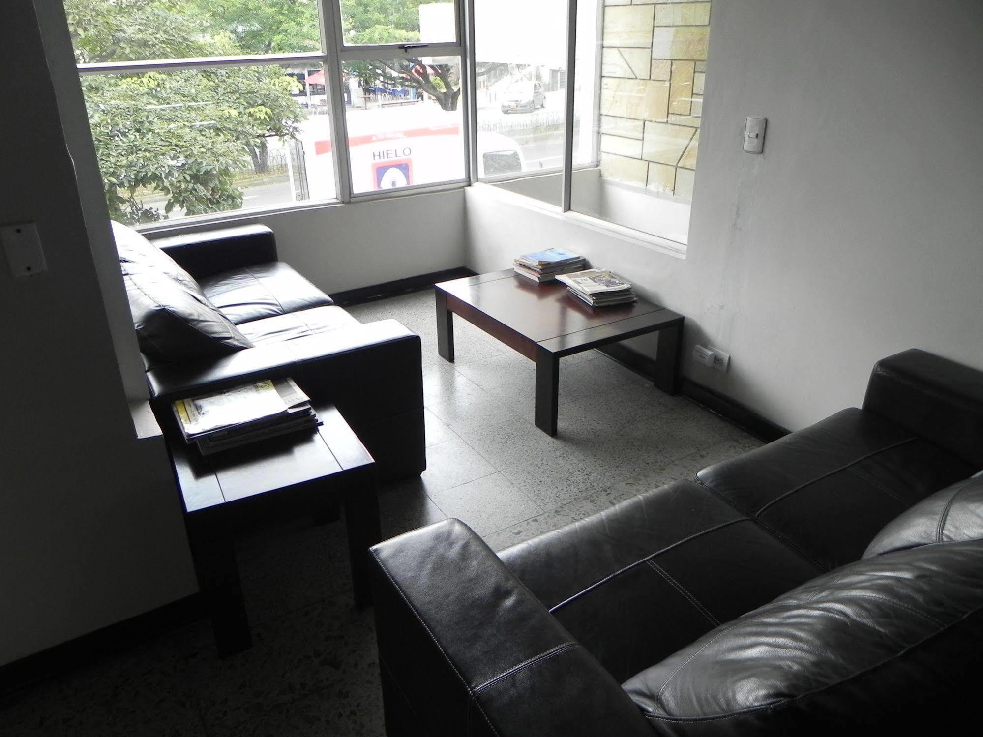 Hostal Tamarindo Inn Medellín Eksteriør billede