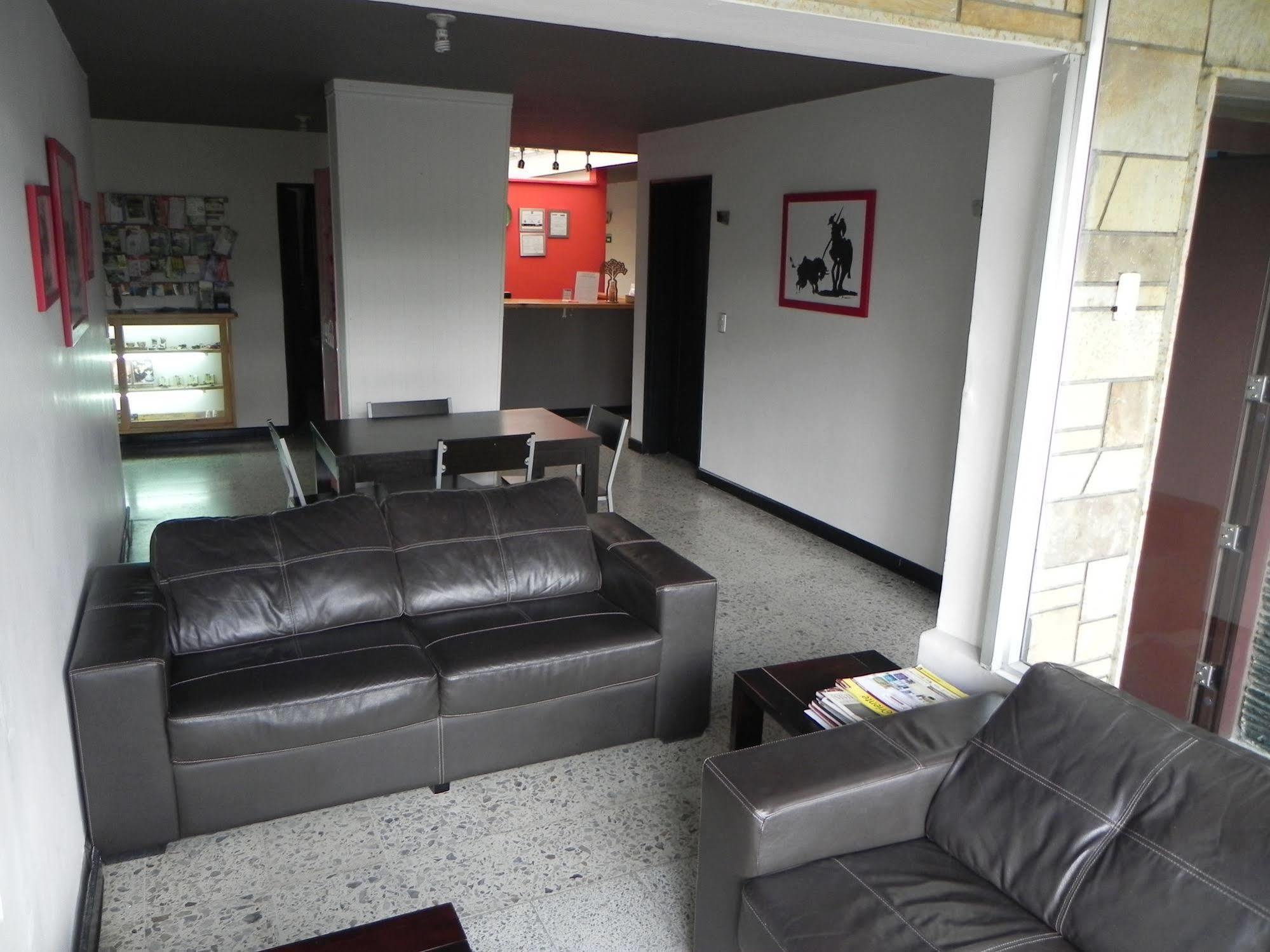 Hostal Tamarindo Inn Medellín Eksteriør billede