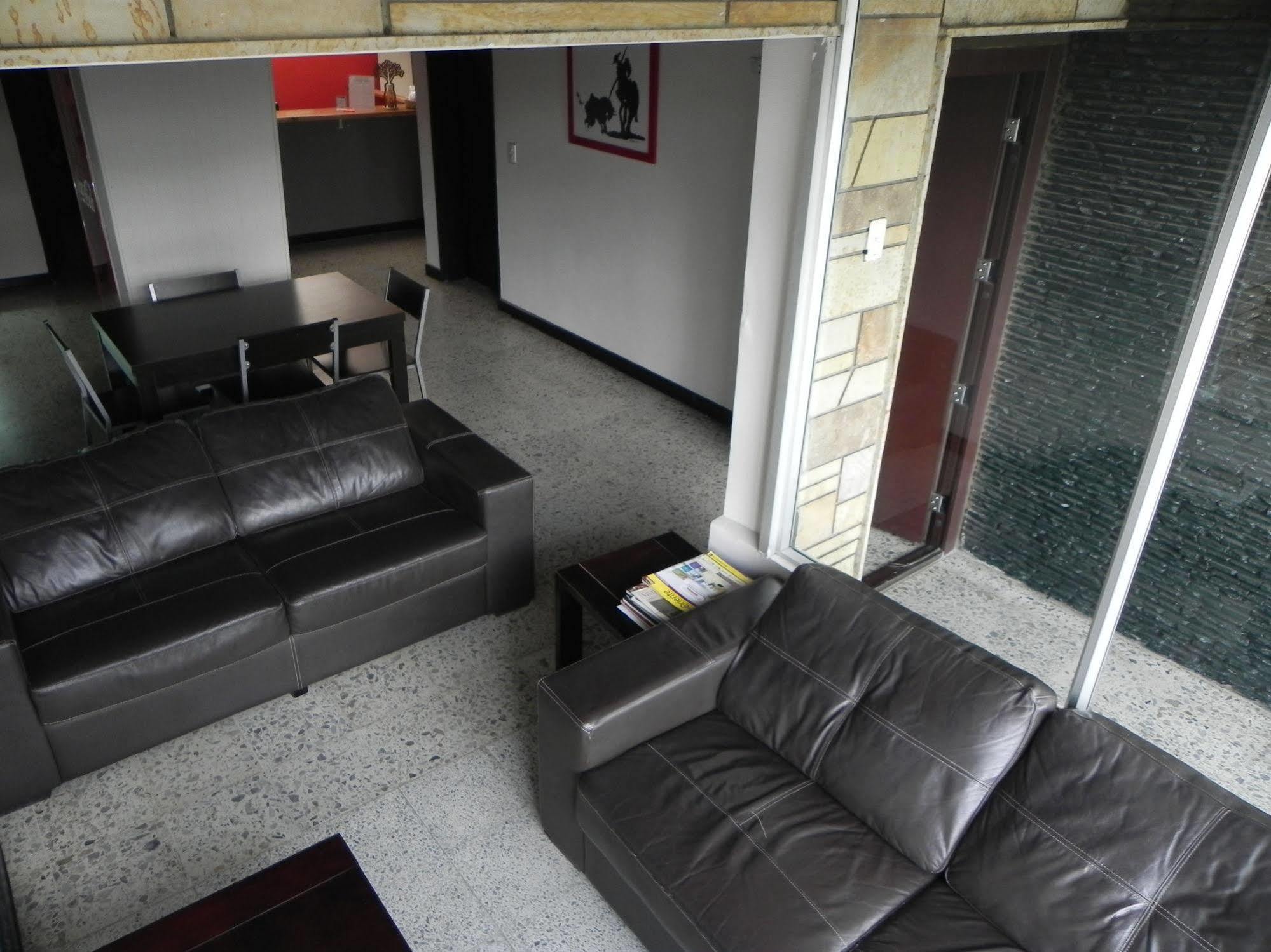 Hostal Tamarindo Inn Medellín Eksteriør billede