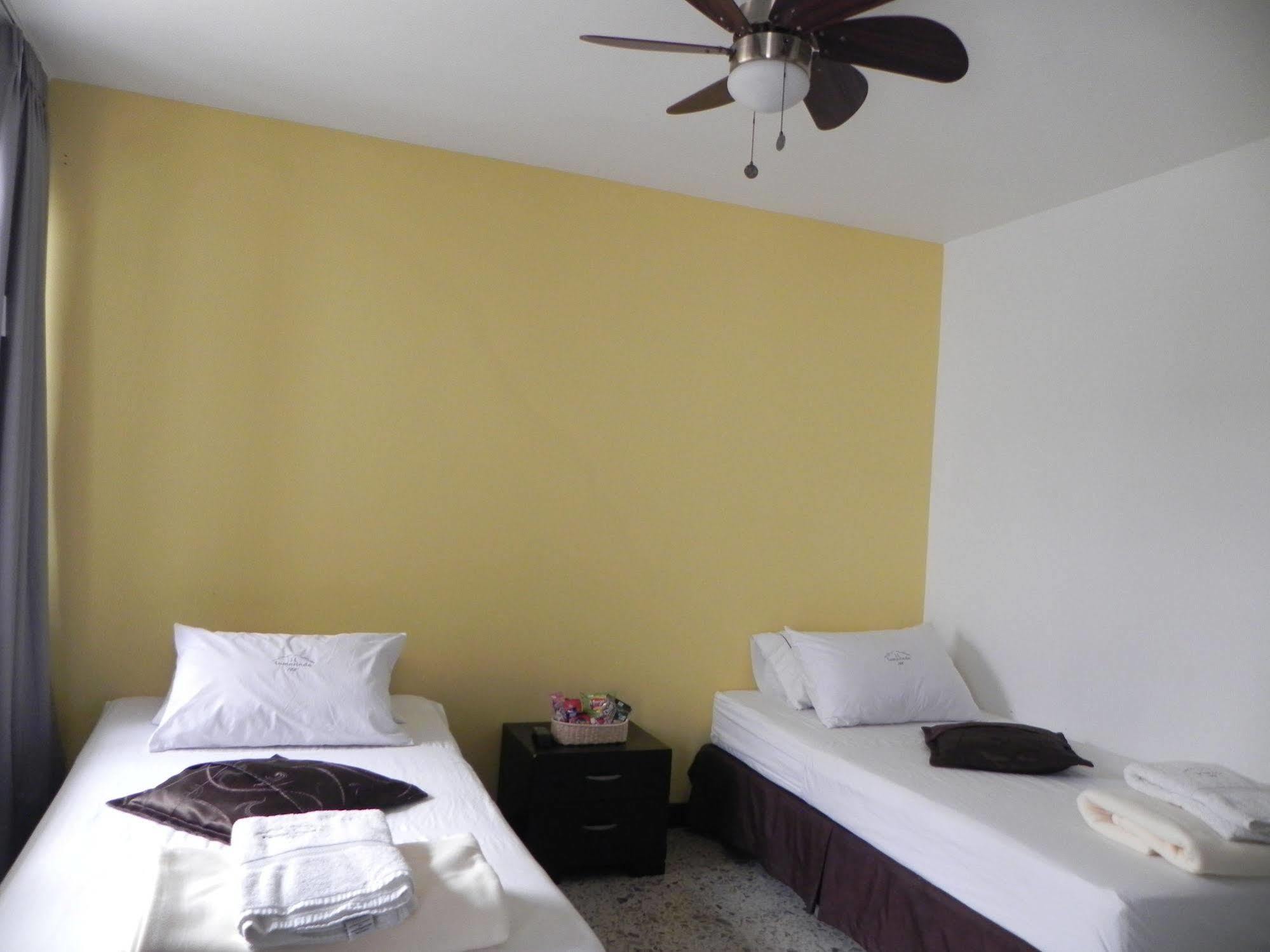 Hostal Tamarindo Inn Medellín Eksteriør billede