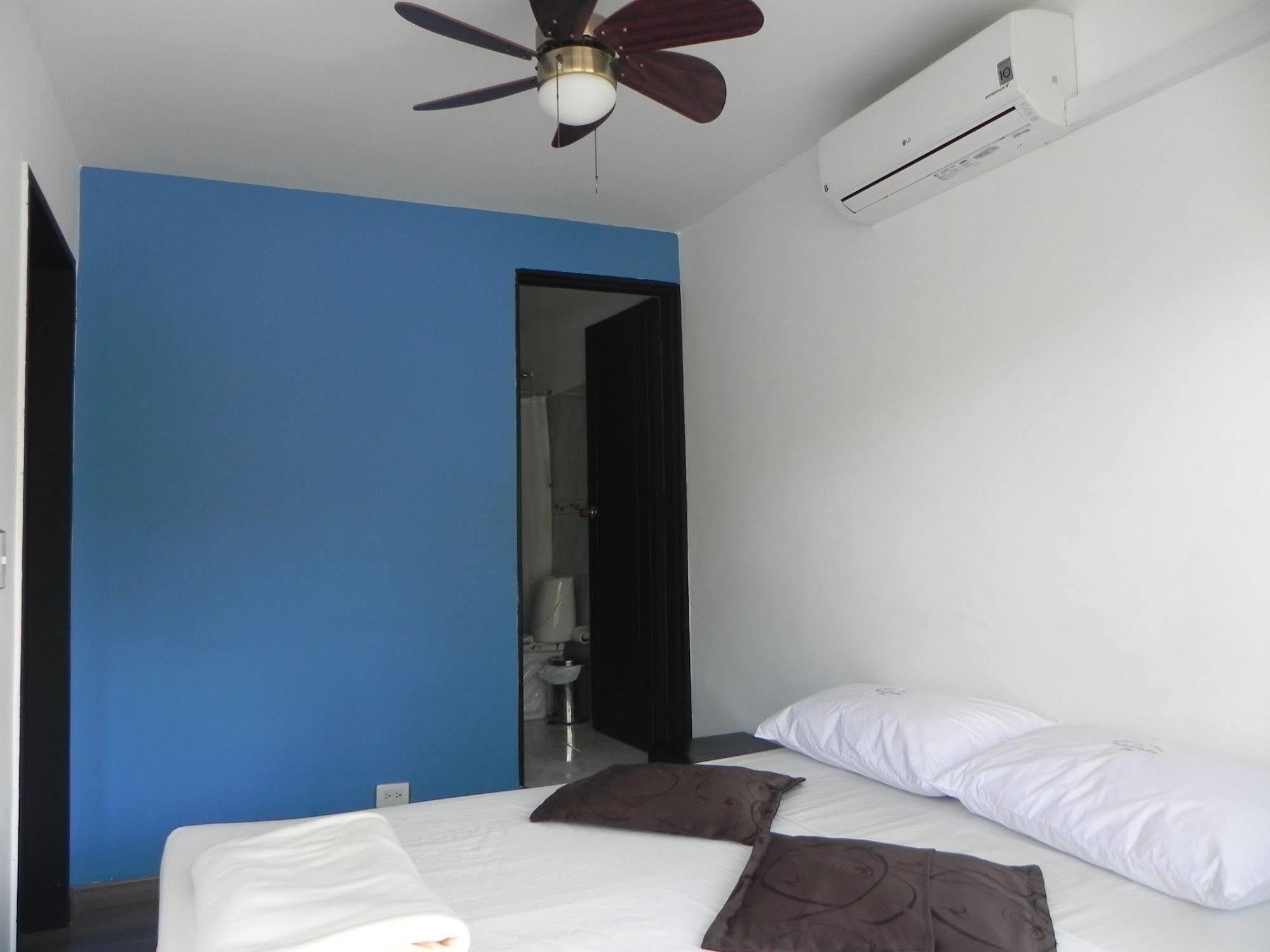 Hostal Tamarindo Inn Medellín Eksteriør billede