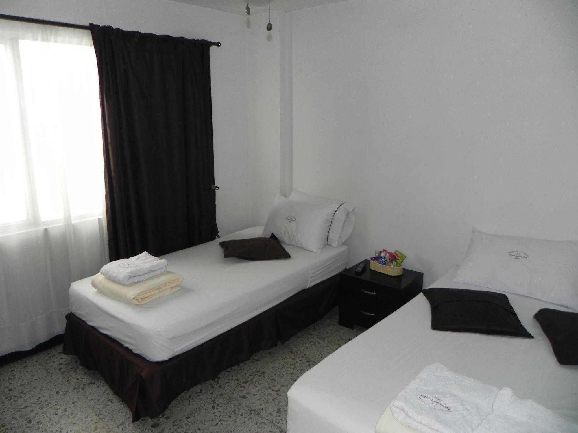 Hostal Tamarindo Inn Medellín Eksteriør billede